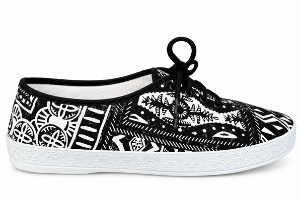 Chaussures Femme en toile noires et blanches à lacets