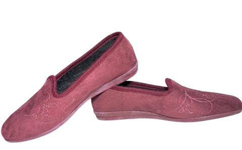 Chaussons Les Marquises Muriel bordeaux à motif brodé Femme