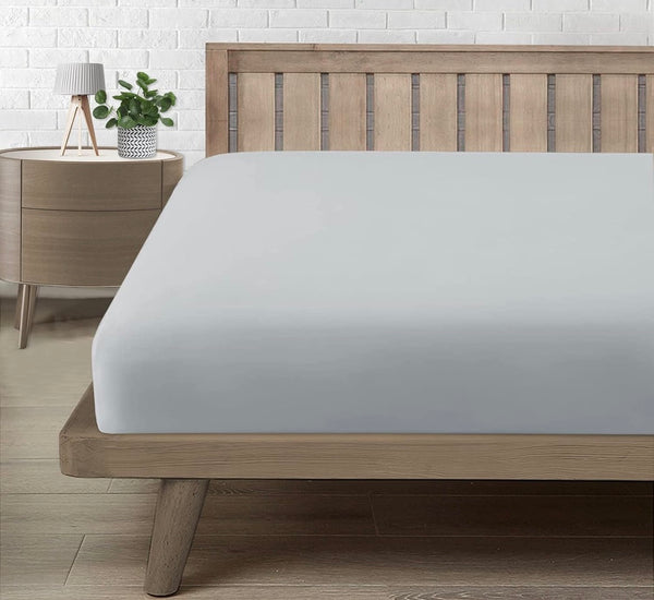 Drap-housse gris clair 140×190 cm +25 cm – 57 fils – 100 % coton