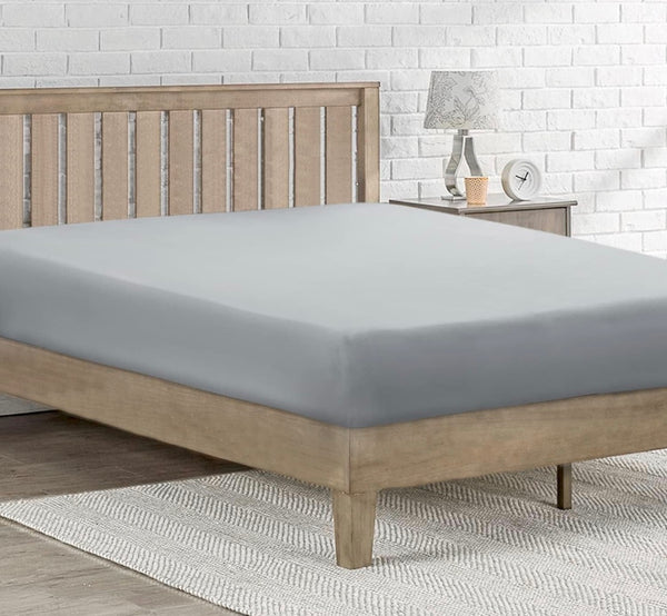 Drap-housse gris clair 140×190 cm +25 cm – 57 fils – 100 % coton