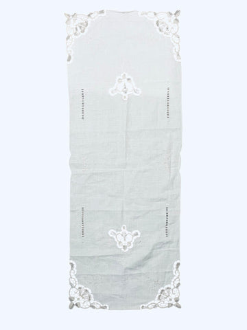 Napperon rectangulaire brodé – Blanc écru – 39 × 101 cm