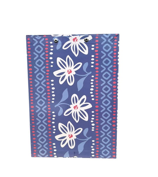 Planche à pince clipboard rigide – Motif floral violet – 32,5 x 22 cm