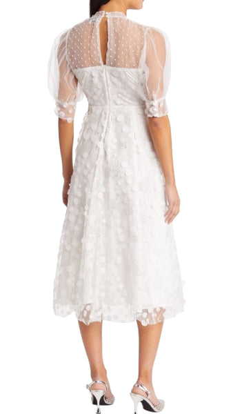 Robe midi Amylynn blanc dos nu à sequins