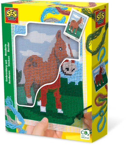 Set de broderie chevaux SES Creative 6 ans et +